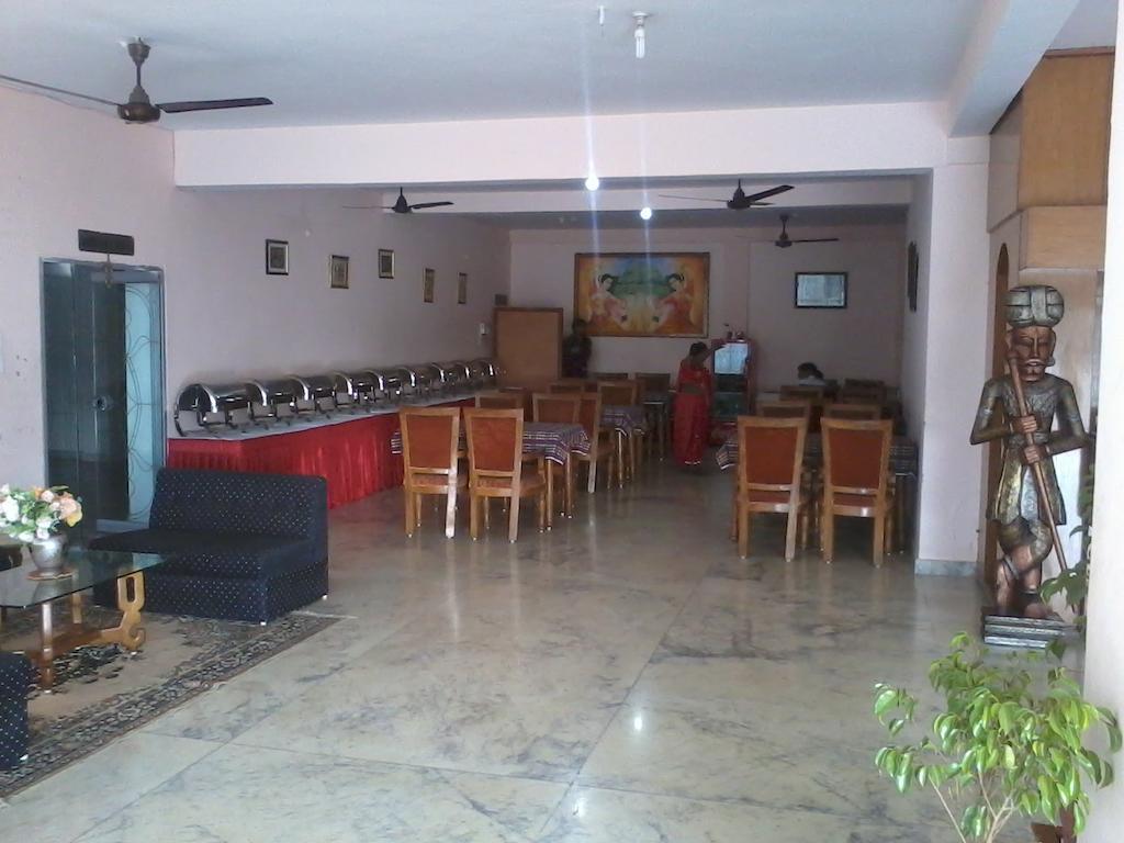 Hotel Sambodhi Бхопал Экстерьер фото